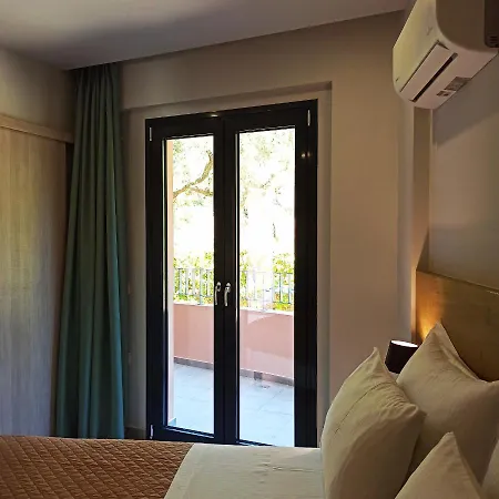 Trianon Hotel apartamentowy