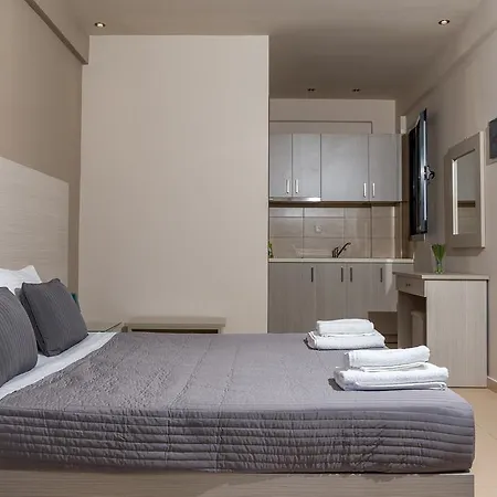 Trianon 4*