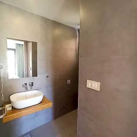 Aparthotel Trianon 4*